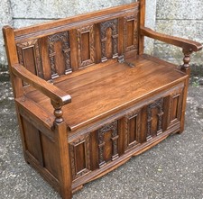 SOLID CARVED OAK ARTS & CRAFTS