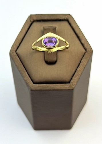 Amethyst 9ct gold ring - ,