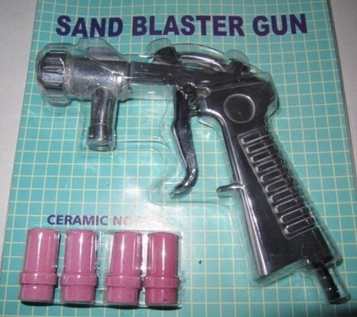 Sand blasting gun for - sand,