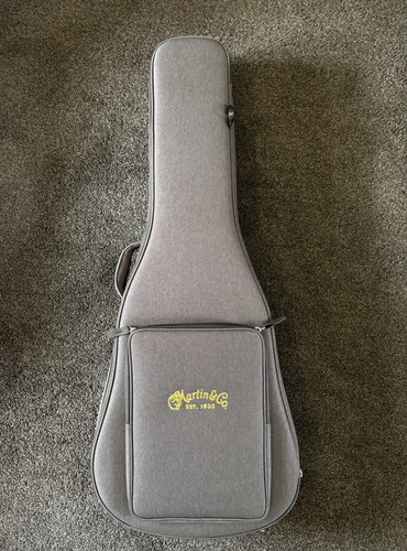Martin co dreadnought - &,