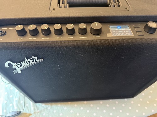 Fender mustang 100 - mustang, 100-watt