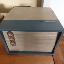 Defiant mono record player