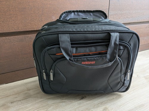 American tourister work - tourister,