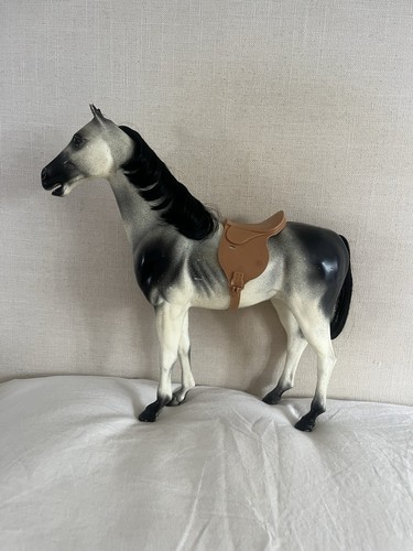 Vintage large pedigree sindy - large,