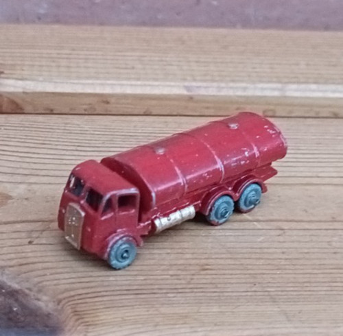 Matchbox series 11b - matchbox, erf