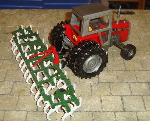 Britains ltd massey ferguson - britains,