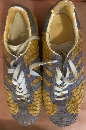 Adidas sample not for - for, resale