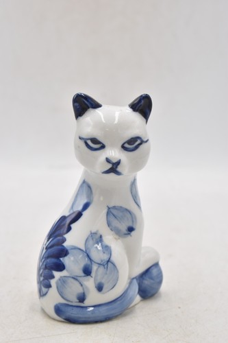 Vintage porcelain cat figurine - vintage,