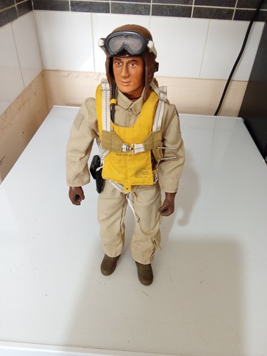 6th scale american wwii - scale,