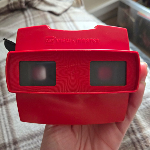 View master red stereoscope - view-master,