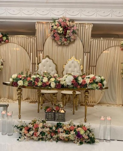 Throne sofa wedding - throne, sofa,