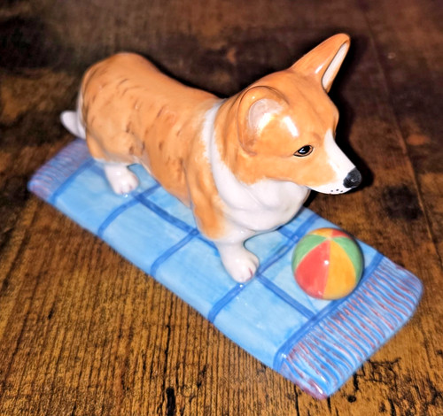 Rare royal doulton - corgi, &