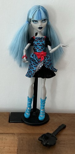Monster high doll freaky - monster,