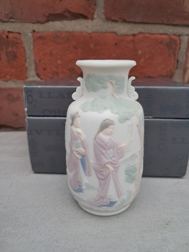 Boxed lladro porcelain - boxed,
