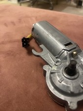 SMART 452 ROADSTER 2003-2007 - CONVERTIBLE SOFT TOP ELECTRIC ROOF DRIVE MOTOR