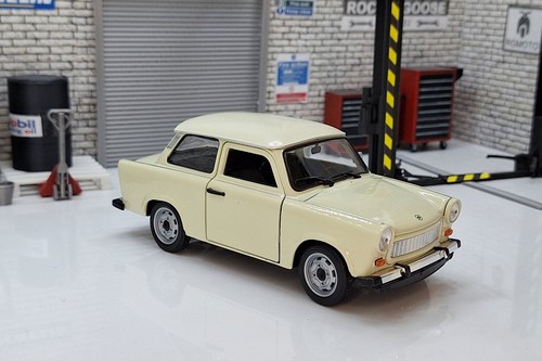 Trabant 601 beige scale - trabant,