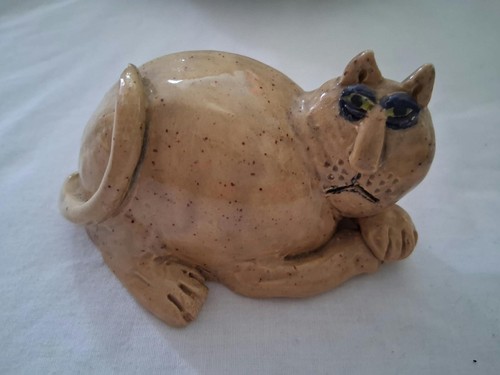 Cat model pottery 20th - pottery,