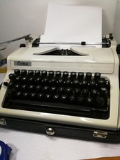 ERIKA 105 PORTABLE TYPEWRITER  WITH CASE - GDR