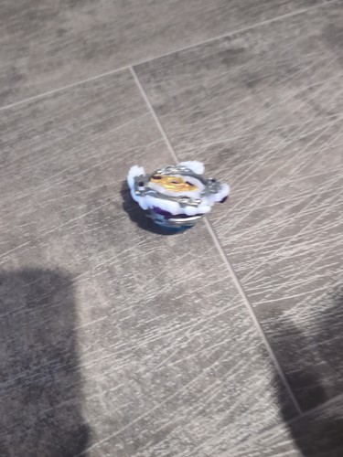 Takara tomy beyblade burst - takara,