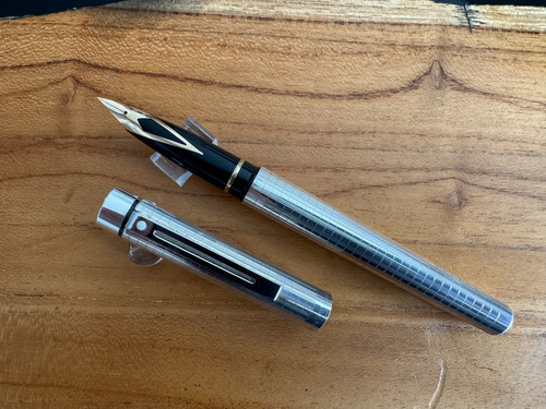 Sheaffer targa 1006 chequered - targa,