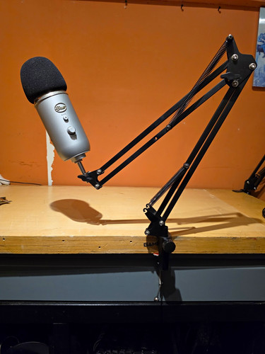 Blue yeti mic with boom - blue,