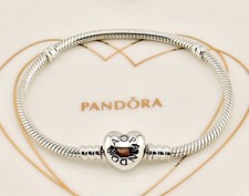 New Genuine Pandora Silver Moments Heart Clasp Snake Chain Bracelet 590719