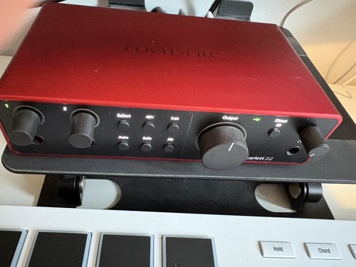 Focusrite scarlett 2i2 4th - 2i2, gen