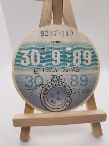 Vintage seat stamped 1989 old - stamped,