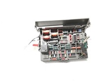 BMW 3 SERIES FUSE RELAY BOX