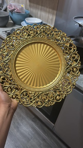 Gold charger plates set - gold, of