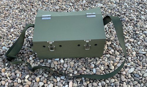 Double bow back painted ferret - back,