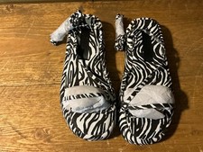 ASOS Design Zebra Chunky Flat