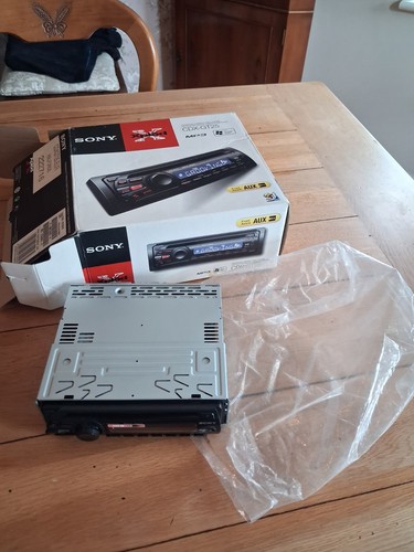 Sony car radio stereo - stereo, unit