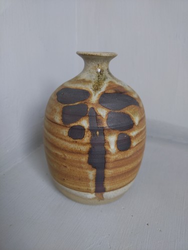 Conwy pottery tree design - tree, vase