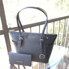 MichaelKors Charlotte Top Zip