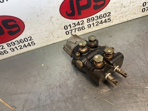 Twin double acting - , spool