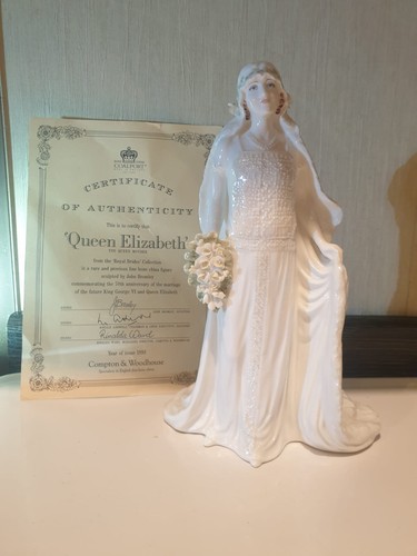 Coalport figurine queen - coalport, figurine,