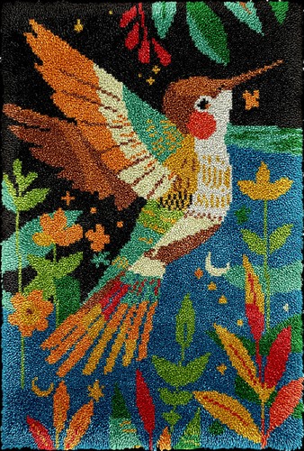 Large hummingbird latch hook - large,
