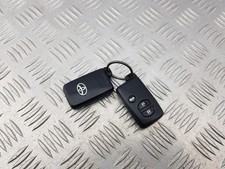 TOYOTA AVENSIS 3 BUTTON REMOTE KEY FOB X2 T270 MK3 2015