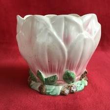 Beautiful Sylvac 2995 Magnolia