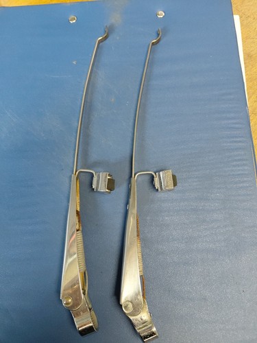 Rover wiper arms w ramps - wiper, c/w