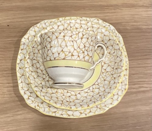 Royal staffordshire bone china - royal,
