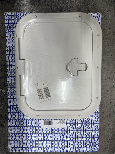 White boat hatch - x,