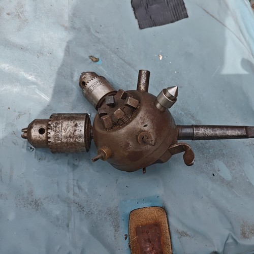 Tool rotating tailstock - tool,