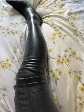 VERY POINTY Black Shiny LATEX