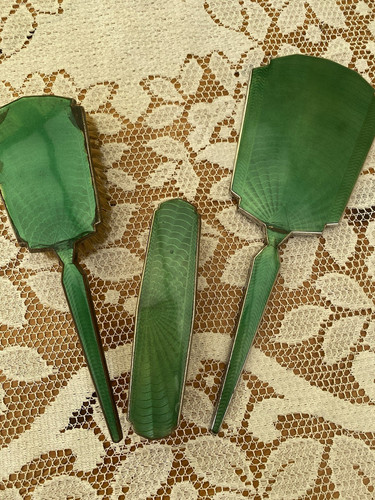 Green enamel vanity set - green,