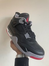 Air Jordan 4 Retro ‘Bred