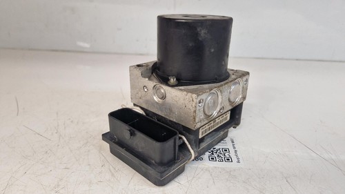 Volkswagen polo 2005 abs pump - 2005,