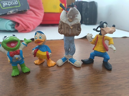 Disney contemporary figurines - disney,