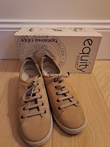 New ladies country step equity - ladies,